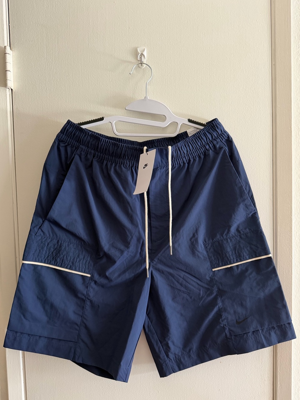 Nike Men’s Navy Blue Athletic Hybrid Shorts